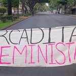 Colectivas feministas se unen para denunciar intento de feminicidio en Alameda Central CDMX