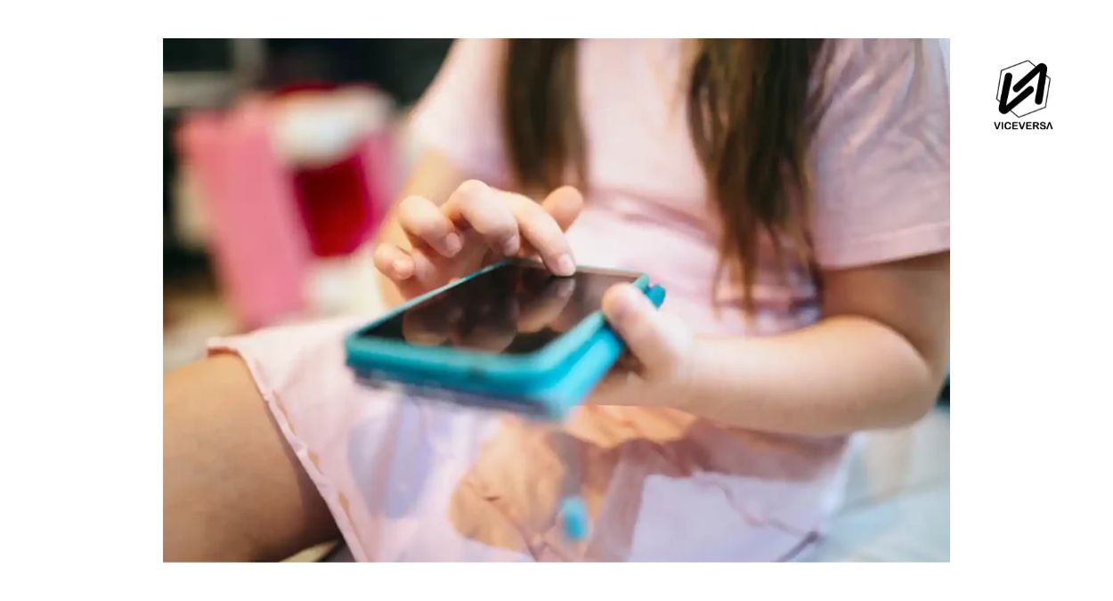 ¿Precisa la restricción del Teléfono Móvil, (Celular o Smartphone) en escuelas de México? (Visual: Archivo - Viceversa.News)