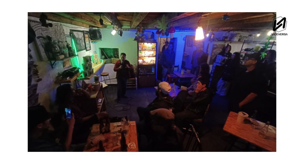 Cuauhtémoc: Inauguran Expo Colectiva "Arte de Calle" en la Juanita CoffeShop 8 Expo Colectiva Bazar "Arte de Calle" en La Juanita Coffe Shop (Visual: Ja García - ViceversaNews)