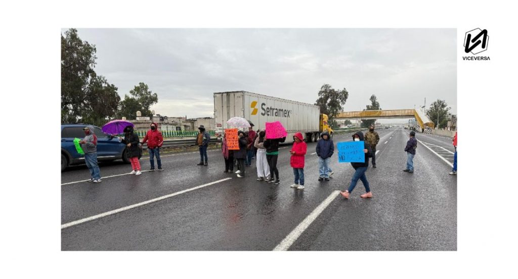 Movilidad de Hidalgo, Ecatepec y Tecámac se complica en Autopista México-Pachuca, Metrobús y Metro 6 Los bloqueos también afectan a las y los trabajadores que viajan de Ecatepec y Tecámac hacia la CDMX (Visual: RR.SS. - ViceversaNews)