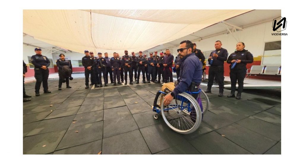 Activistas y Feministas sin atención de CNDH y CDHCM tras quejas 8 Policias PBI y SSC reciben taller de "Toma de Conciencia e Inclusión" para asistir a personas con discapacidad en el MetroCDMX sin embargo no hay resolución ni acción luego de que activistas y feministas presentan queja ante CDHCM y CNDH (Visuales: MetroCDMX - ViceversaNews)